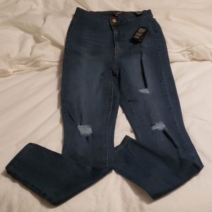 FASHION NOVA HIGH WAISTED JEANS